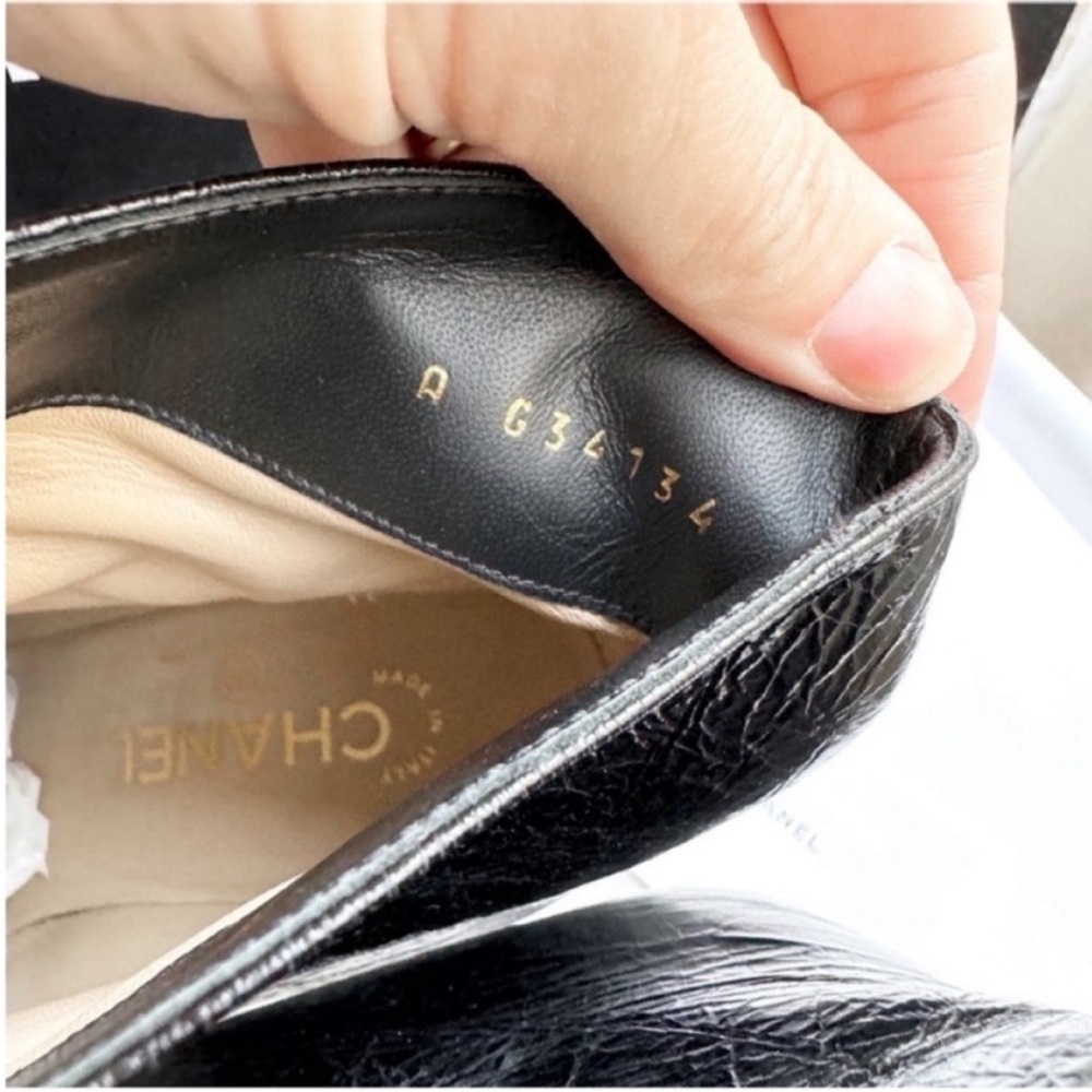 CHANEL COCO GABRIELLE EMBROIDERED ANKLE POINTED TOE BOOTS BLACK 37.5 - Picture 8 of 10